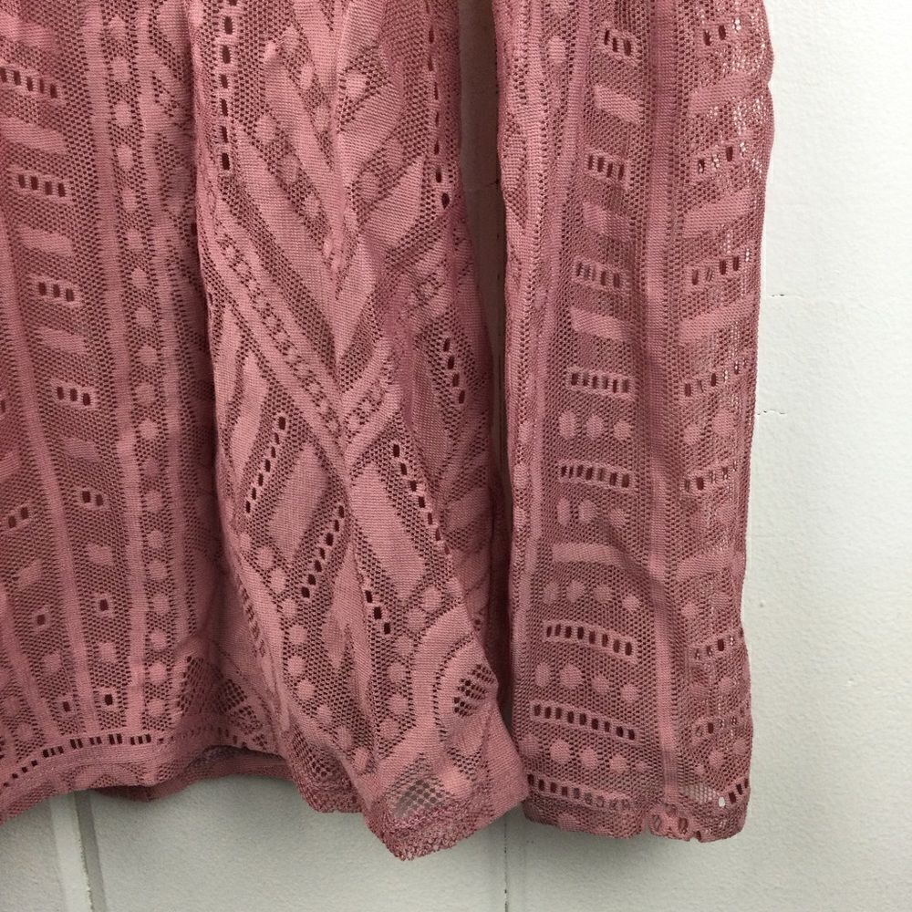 NWT BCBGMAXAZRIA Rose Pink “AGDA”‎ Fitted Lace Long Sleeved Top - Medium - Picture 6 of 10